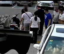 【短视频】确认过眼神，沭阳民警吃饭时“顺便”抓个嫌疑人