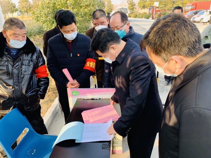张爱军调研疫情防控工作，看望慰问奋战在一线的工作人员！