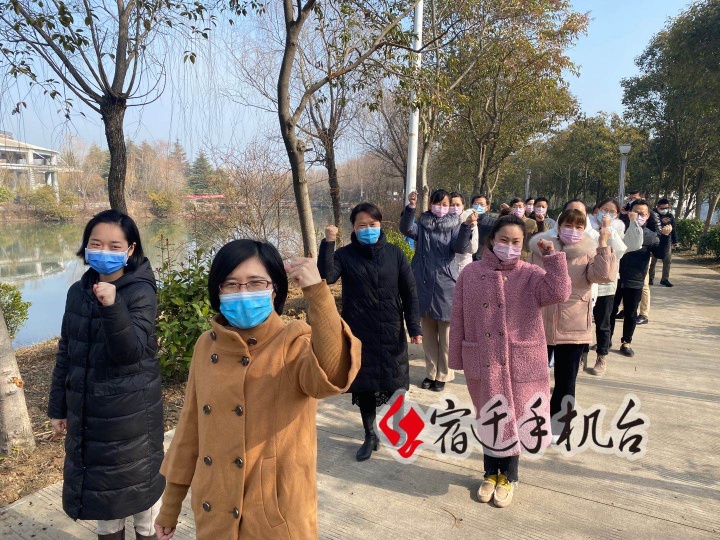 【新闻快闪】宿迁首批一线抗疫医护人员解除隔离！