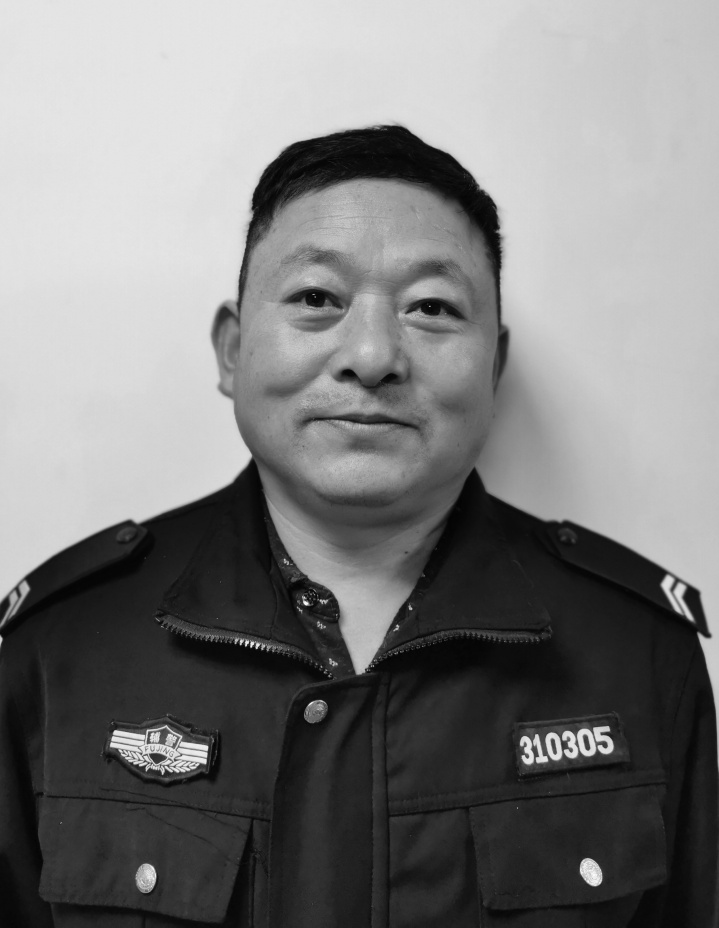 他连续工作25天 生命被按下“休止符”  宿迁46岁的辅警黄玉怀献身抗“疫”战