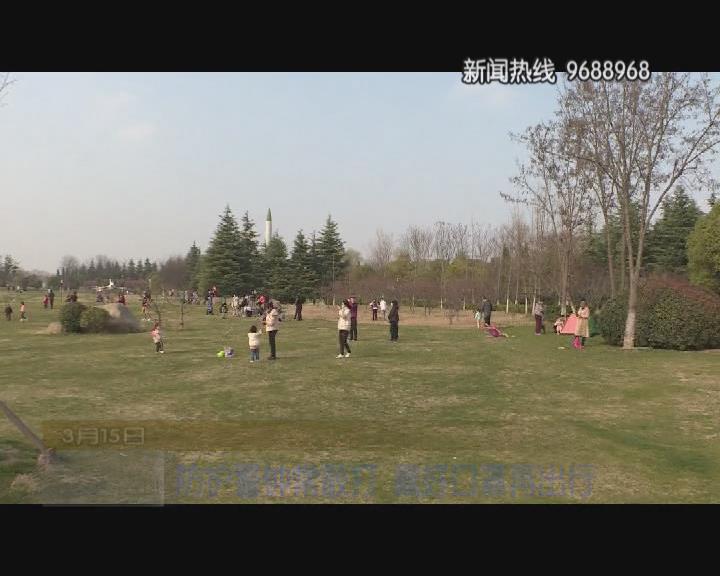 防护警钟常敲打  戴好口罩再出行