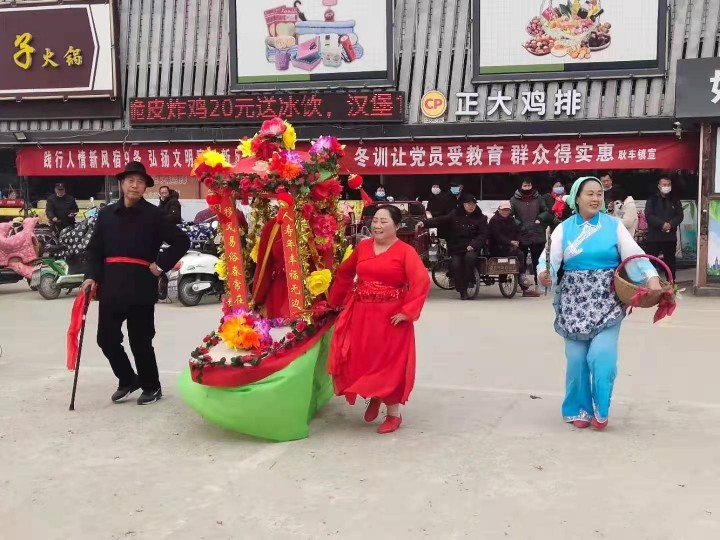 耿车镇春节文化演出送“理”下乡村民乐