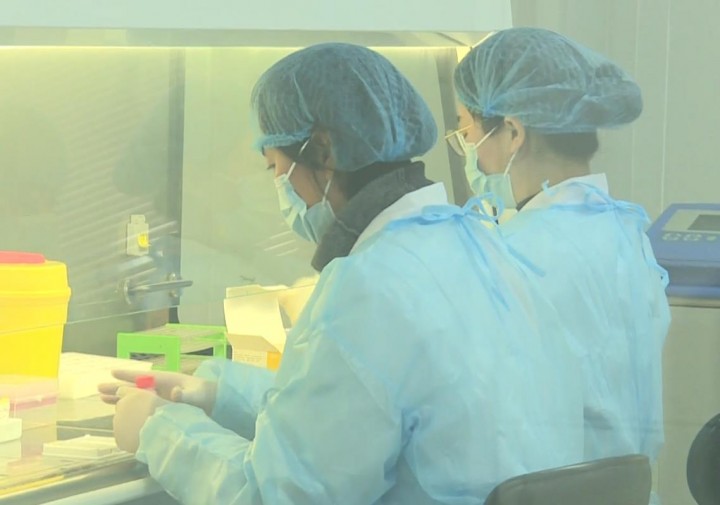 【得味视频】HIV检验员陈尚林：12年50000份 确保“零差错”