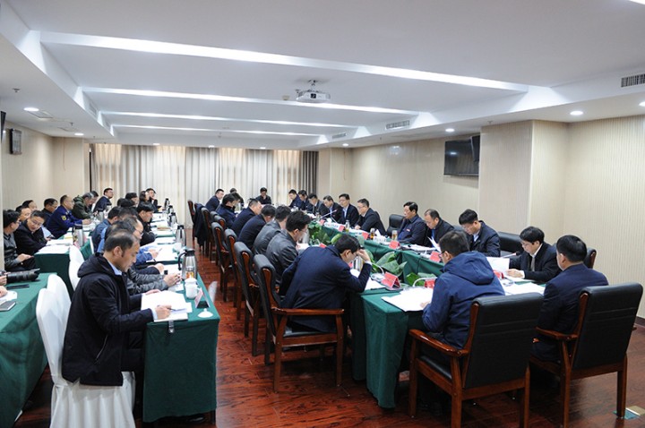 张先彦主持召开区市级高质量发展考核工作调度会，强调：精心组织、扎实推进，全力攻坚突破，确保考出“高分答卷”