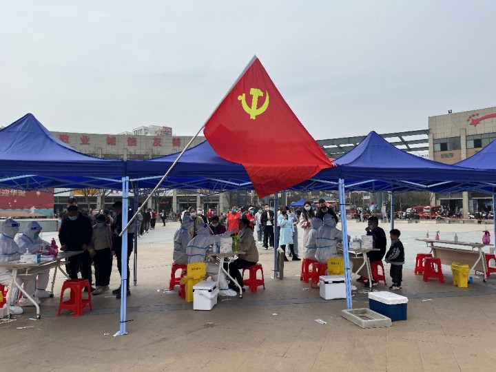 洋河新区：小区党支部筑起疫情防控“红色堡垒”