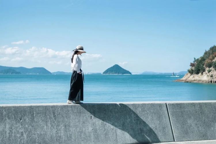 【早读】人生三境界：和颜悦色、察言观色、不动声色