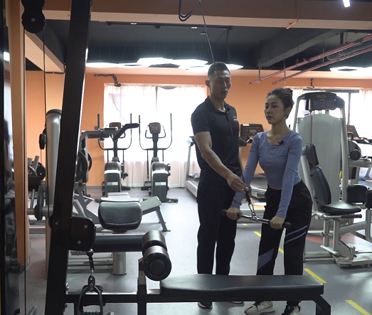 【娜娜i健身|康复田字格】4组分解动作锻炼背部肌肉