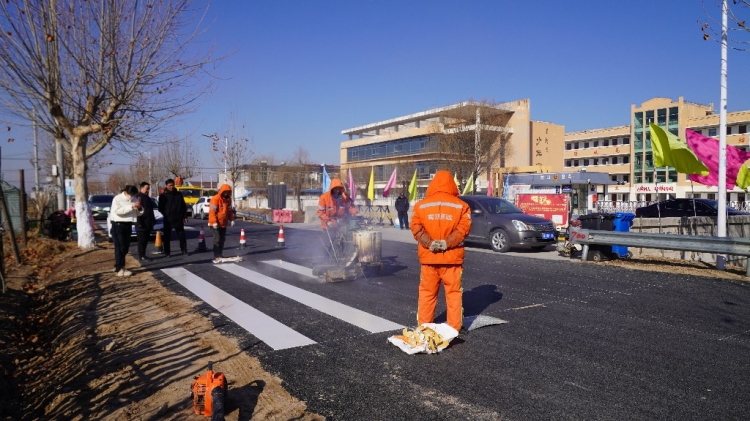 仓集现代农业产业园：情系群众办实事 铺路为民暖人心