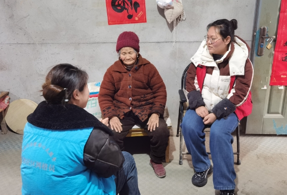 克先居委会开展“尊老爱老助老”志愿服务活动