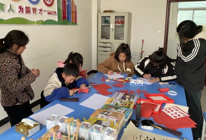 袁甸村：传承非遗 剪出精彩