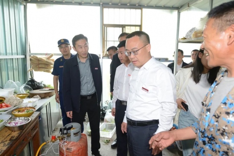 陈磊开展燃气安全生产专项检查