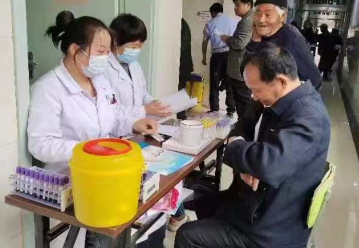 皂河镇退役军人服务站精心组织享受国家抚恤优待对象免费体检活动