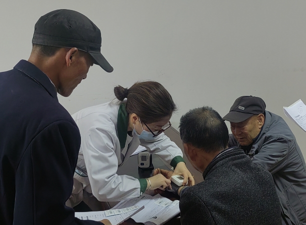祥和社区为享受国家抚恤优待对象开展免费体检