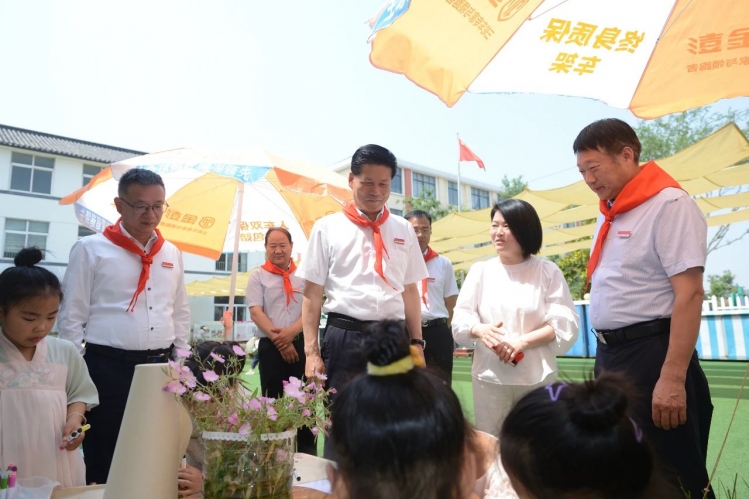 张先彦开展“六一”国际儿童节走访慰问时强调：持续深化教育改革，精心呵护儿童成长，全力推动全区教育高质量发展再上新台阶！