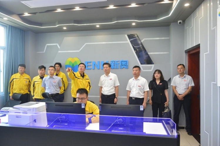 张先彦强调：坚持“工作依靠群众”，按照“群众靠发动、发动靠活动”工作思路，让“专业人干专业事”，以高水平安全保障高质量发展！