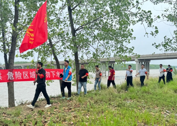 嶂山闸开闸泄洪  祥和社区迅速响应！