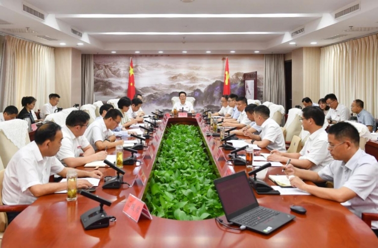 张先彦强调：提高站位、精心统筹、强化协调，对各项指标再研判、再争取、再发力，确保半年评估取得优异成绩！