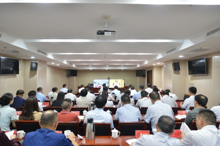 湖滨新区组织收听收看学习贯彻党的二十届三中全会精神中央宣讲团宣讲报告会