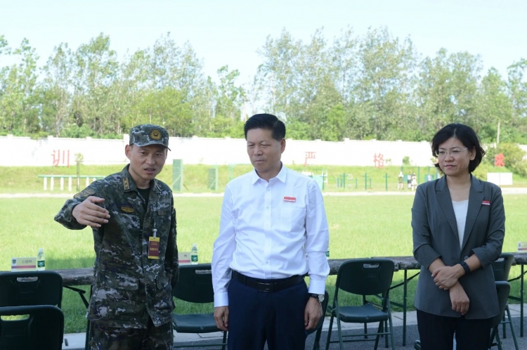 张先彦开展“八一”建军节走访慰问活动：认真落实好各项优抚政策，持续巩固军政军民团结，推动全区“双拥”工作再上新台阶！