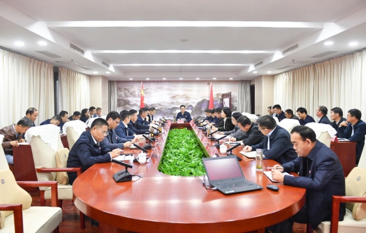 张先彦在区党工委理论学习中心组（扩大）学习会上强调：完善应急管理体系，加强干部队伍建设，为湖滨新区高质量发展赋能聚力！