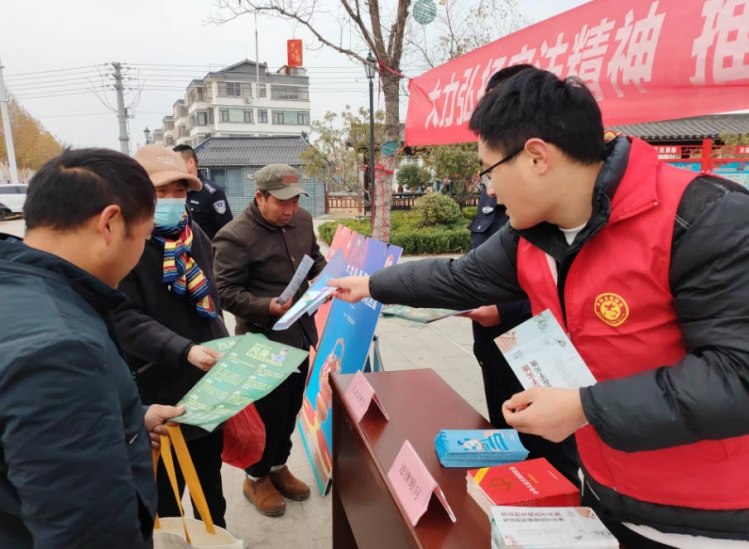 皂河镇：弘扬宪法精神 共筑法治社会