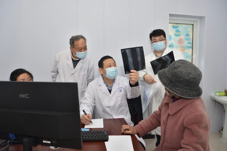 从“抢专家号”到“政府包场”送医上门——湖滨新区为民办实事推动优质医疗资源下沉基层
