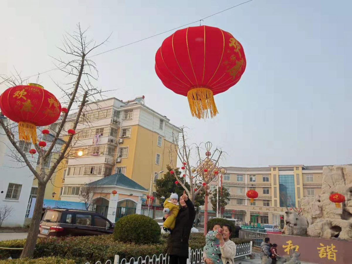 三棵树街道：营造春节氛围  提升居民幸福感