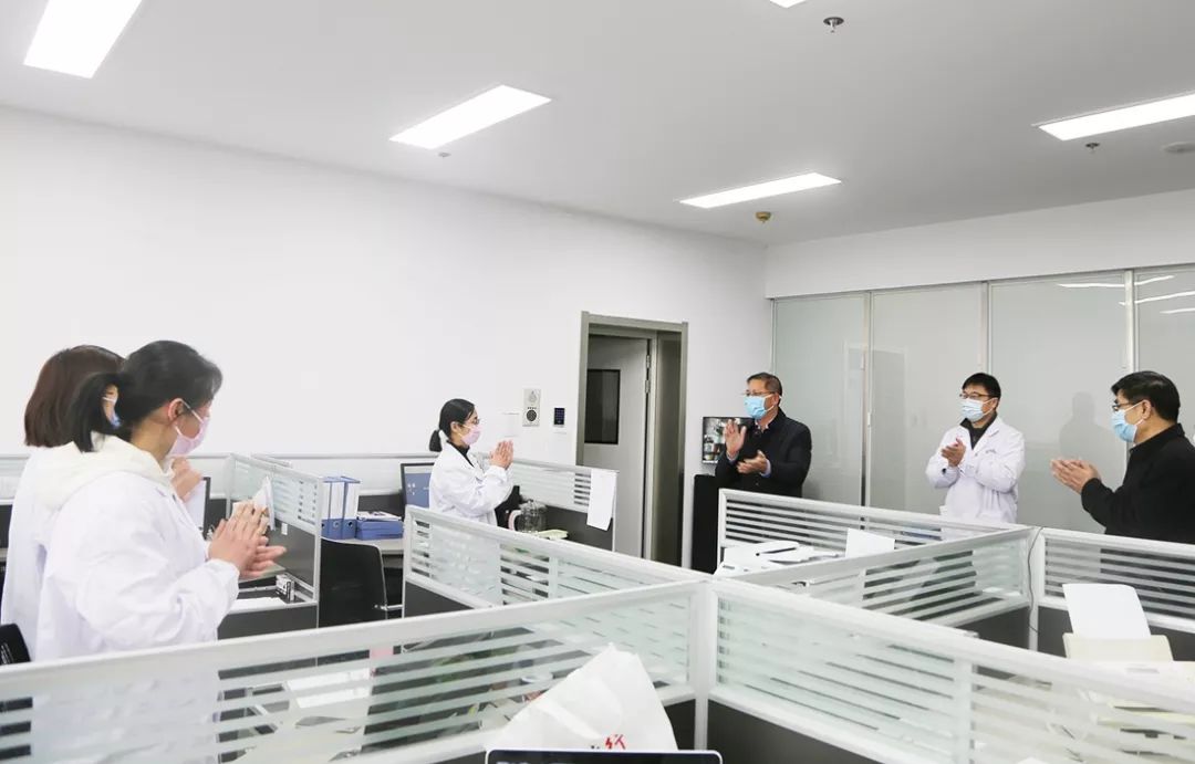 市委组织部慰问抗击疫情一线医务工作者 