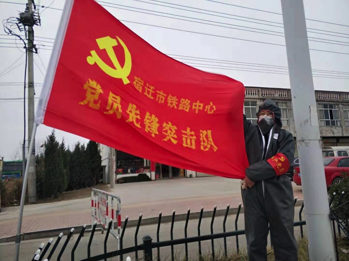 致敬交通逆行者（七言律诗）