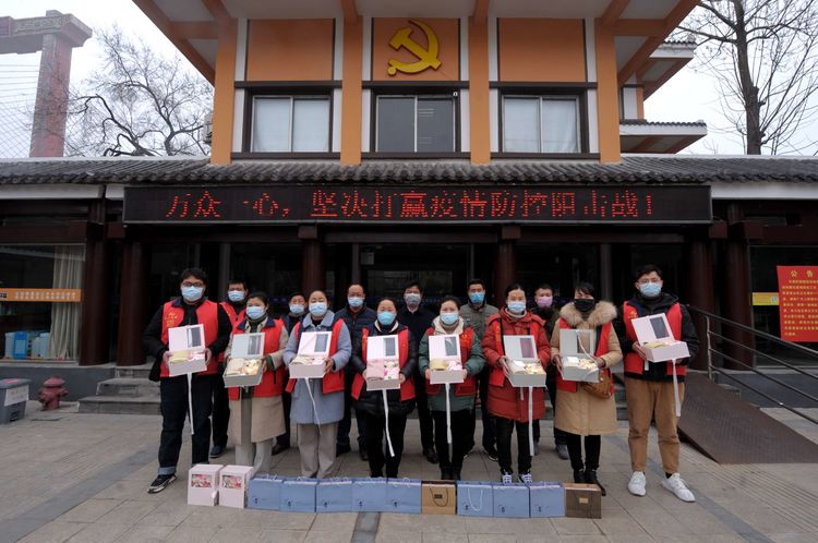【宿城区项里街道关口社区在“疫”线】 疫情下的“女神”节