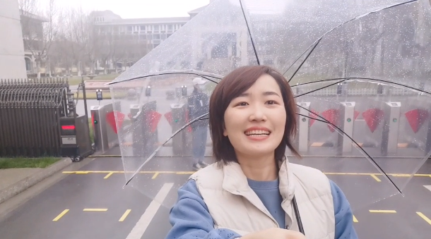 凌子Vlog丨南师附中宿迁分校的同学，校长喊你们看樱花啦！