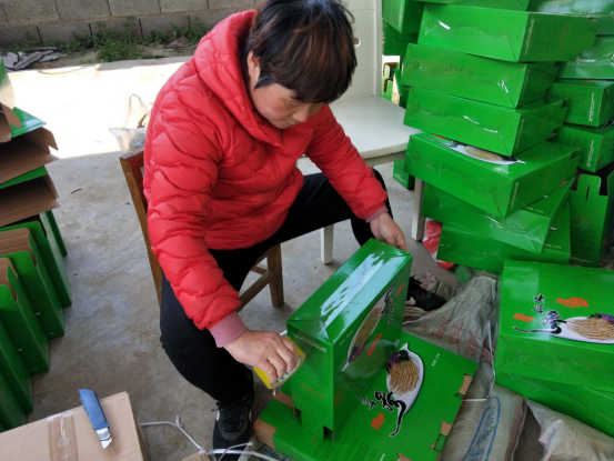 李玉群——柔肩担重任  职责记心间