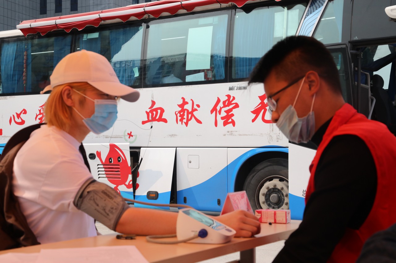 青年先行践初心，无偿献血显担当