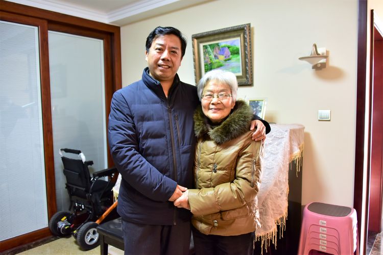 宿迁市钟吾初级中学开展“春节暖心”走访慰问活动