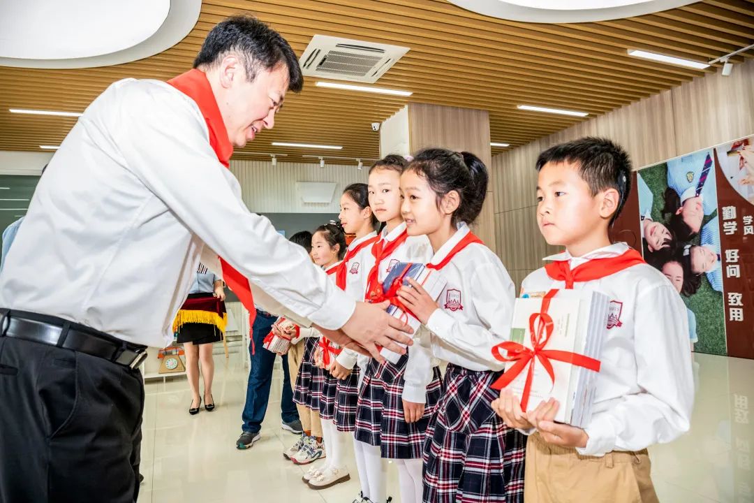 李朝阳开展“六一”国际儿童节走访慰问活动