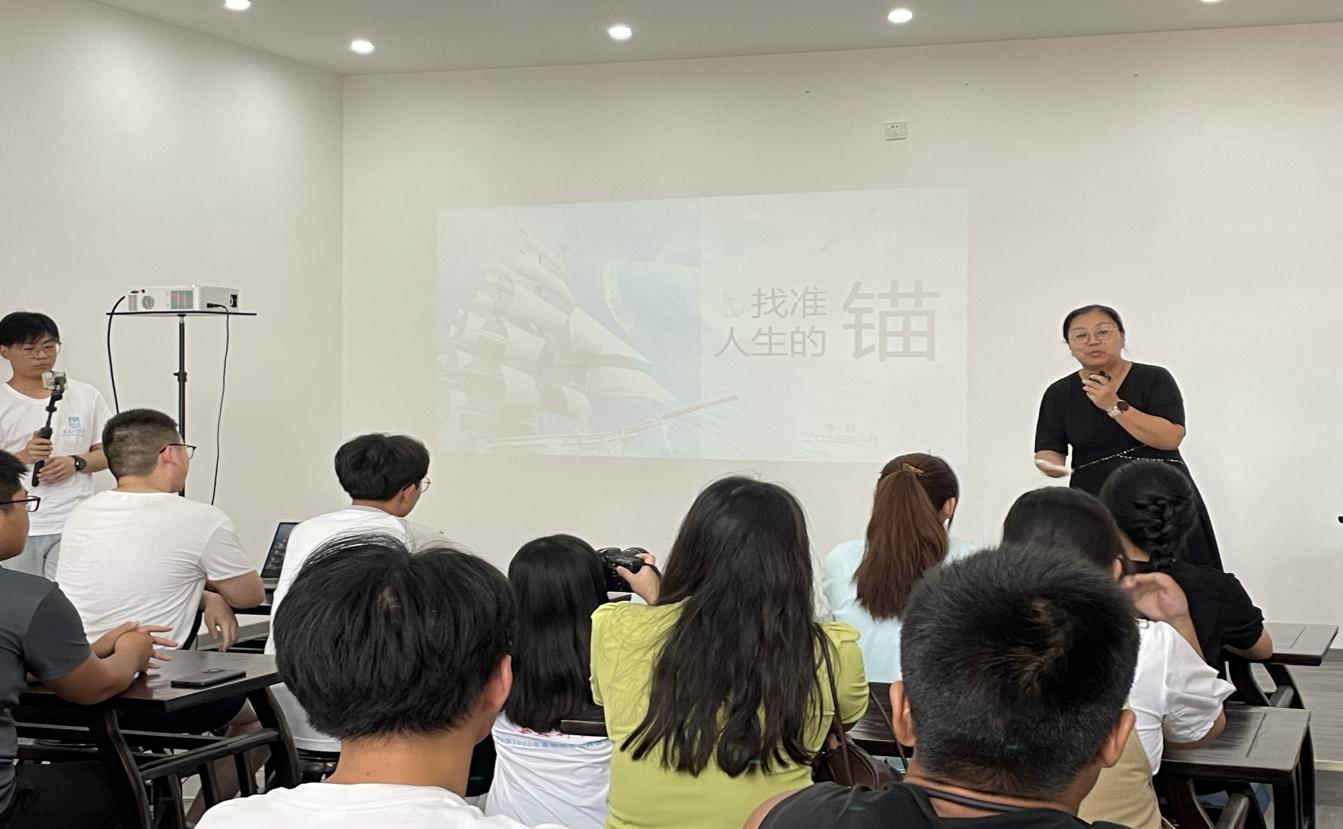 强国复兴有我|城厢街道开展“大学预备课”活动