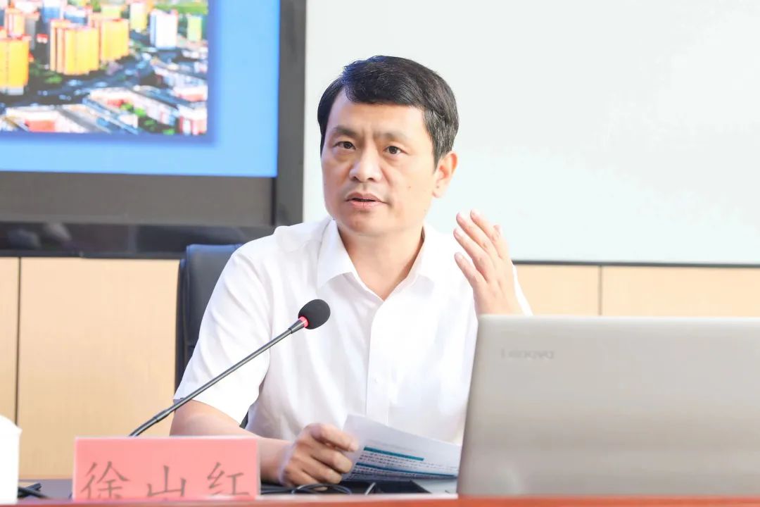 徐山红为泗阳县第五期“青蓝培训班”学员授课