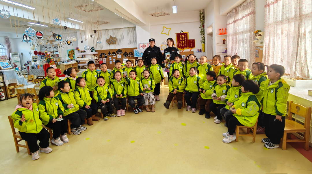 “幼”见警察日，“警”彩入童心——宿迁市实验小学中一班警察节活动掠影