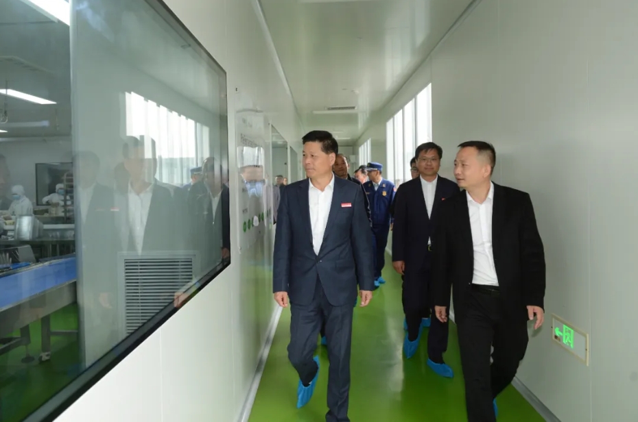 张先彦强调:以“时时放心不下”的责任感,守住安全环保底线,精心谋划文旅活动,积极营造欢乐祥和节日氛围!.png