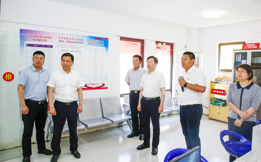 冯如意调研全区党纪学习教育.jpg