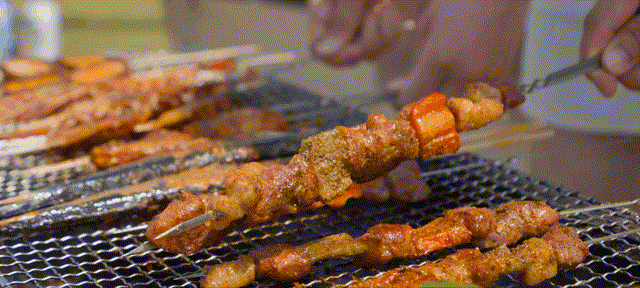 牛角安烧烤~1.gif