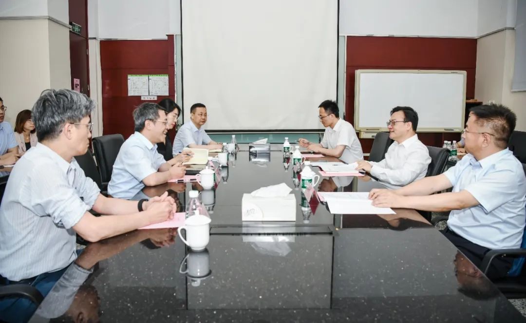 市纪委书记卢红柱到苏宿工业园区调研