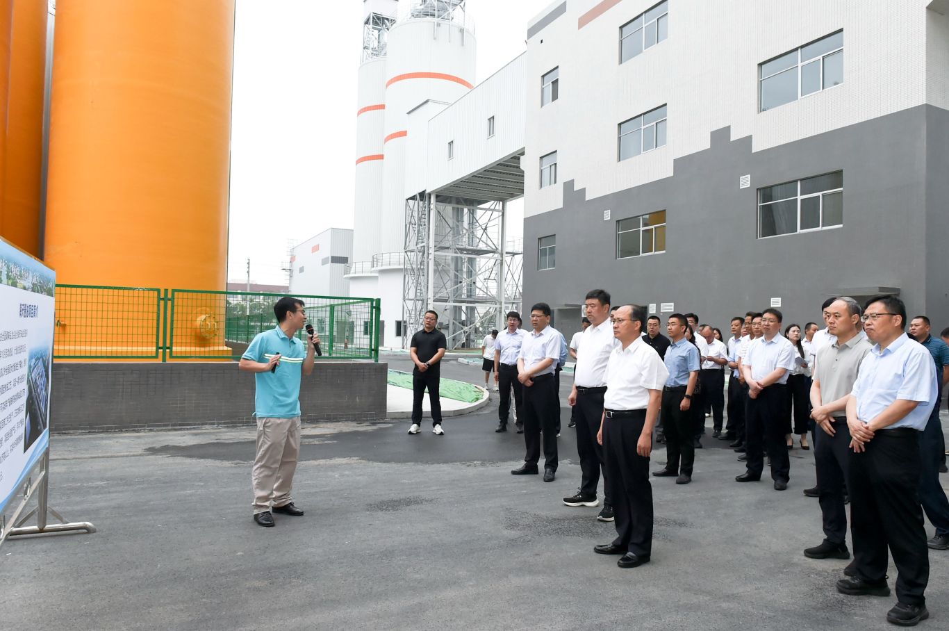 观摩中找准差距 对比中激发干劲|宿迁经开区举行重大产业重点工程和为民办实事项目观摩活动.jpeg