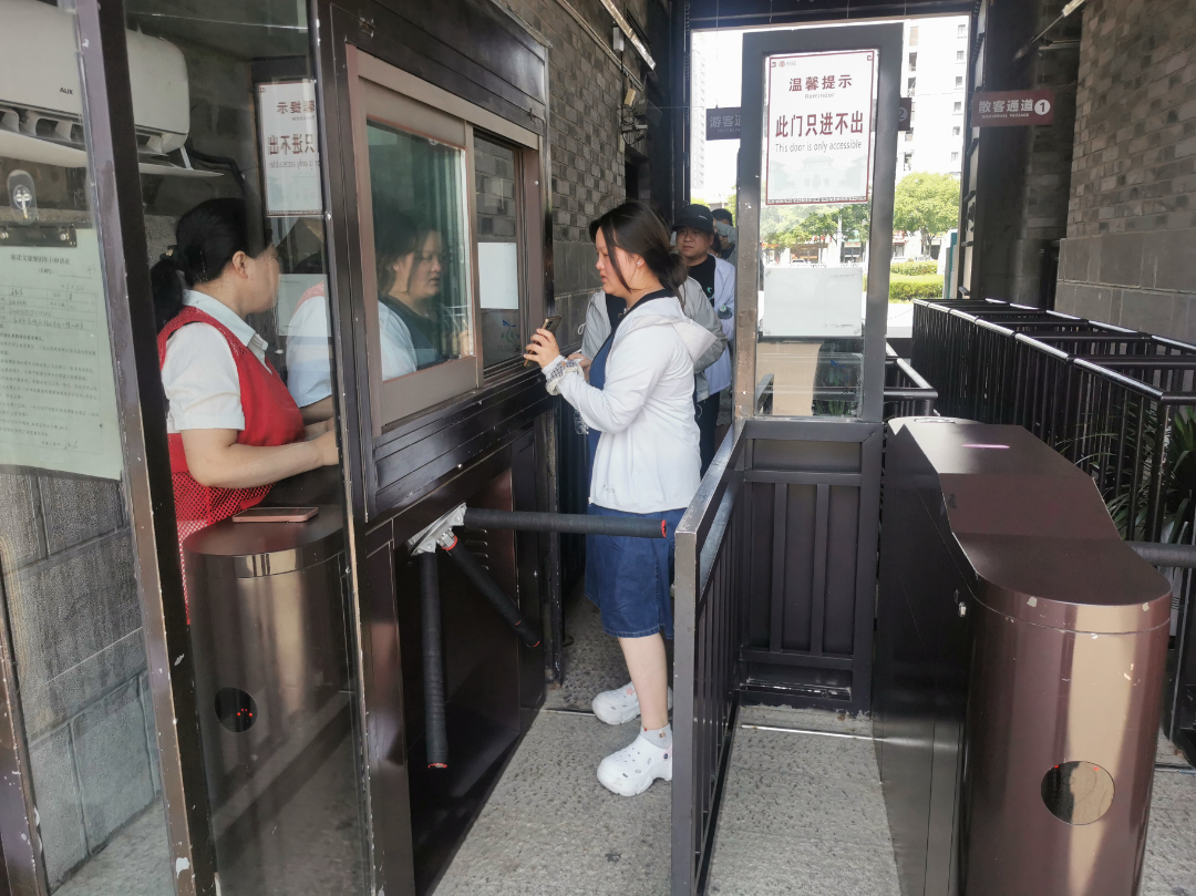 市文广旅局开展端午文明旅游宣传引导志愿服务活动
