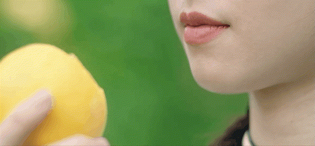 吃桃子~1.gif