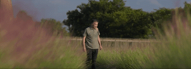张凡画花~1.gif