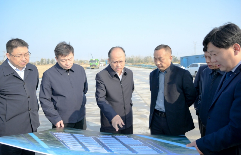 张辉在调研国投集团时强调:坚定不移深化改革 心无旁骛做强主业 奋力开启高质量转型发展新征程.jpg