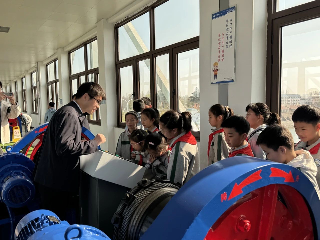 微信图片_20250327111809.jpg