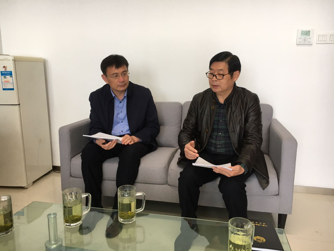 泗阳县政协毛峰主席到乡贤协会调研指导工作