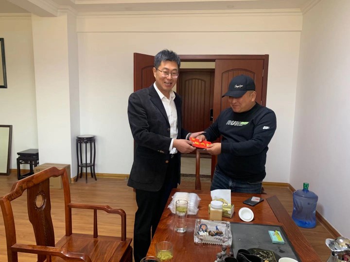 平凡世界的路人  ，危难时刻的英雄